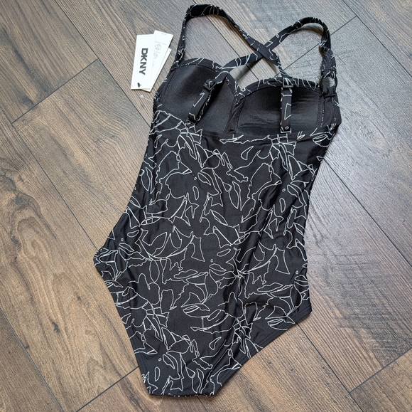 NWT DKNY Sweetheart Black and White Women's‎ Swimwear Size Small - Picture 9 of 10